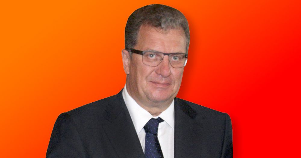 5 фактов о помощнике Мишустина Сергее Приходько. Это он отдыхал с Рыбкой на яхте