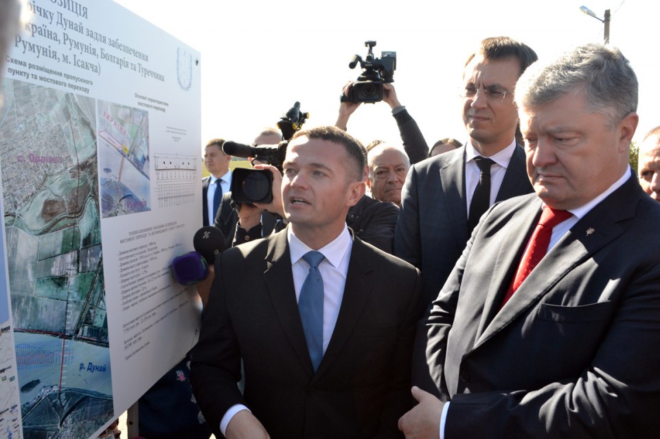 Украинцы украли моста через Амур, это позорное дно! Украинцы украли моста через Амур, это позорное дно!