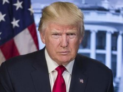 Трамп назвал «грязными дырами» страны, из которых в США прибывают иммигранты
