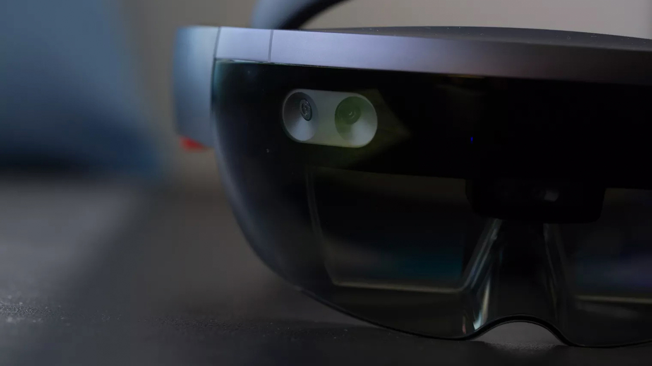 Новые AR-очки Microsoft будут работать на чипе Qualcomm Новые AR-очки Microsoft будут работать на чипе Qualcomm