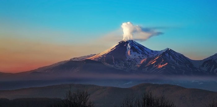 Вулкан Авачинский. /Фото:vulcanarium.com Вулкан Авачинский. /Фото:vulcanarium.com