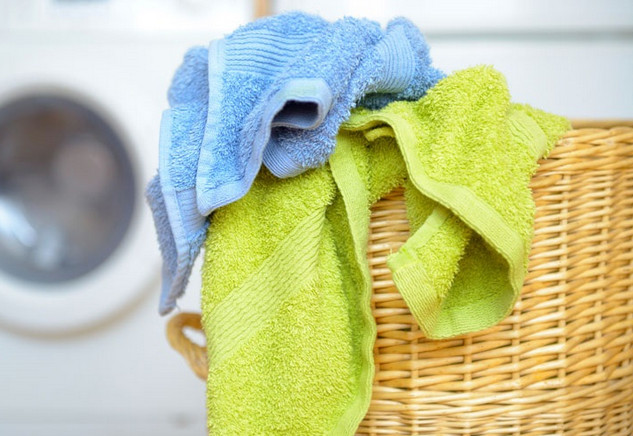 Больше не вывариваю! Как отстирать кухонные полотенца в микроволновке?! Лучший способ!