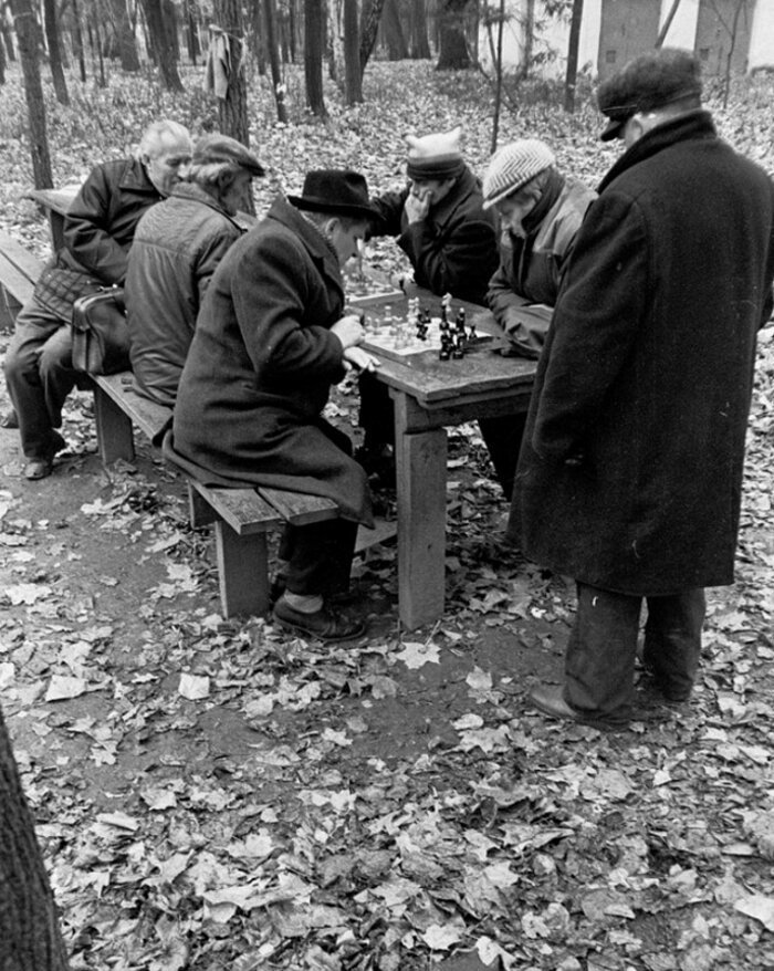 Солидные люди в московском Парке им. Горького, 1987 год здоровые, люди, ностальгия, ретро, советский спорт, спорт, фото