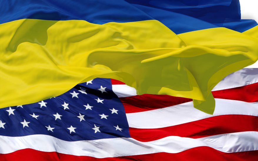 Выслуживаясь перед ЦРУ: зачем Facebook назначил своего цензора по Украине