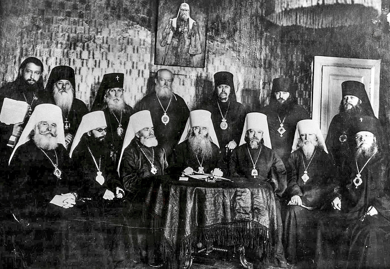 Почему Сталин реабилитировал Русскую Православную Церковь