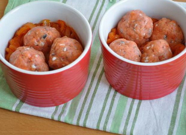 Зачем смешивать куриный фарш с томатным соком, и еще 4 лайфхака от опытной хозяйки Зачем смешивать куриный фарш с томатным соком, и еще 4 лайфхака от опытной хозяйки