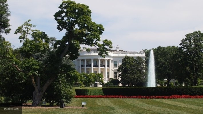 Стала известна причина увольнения личного помощника Трампа Стала известна причина увольнения личного помощника Трампа