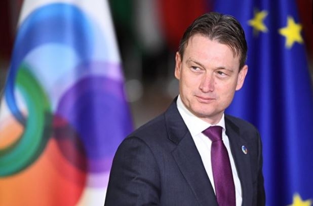 Глава МИД Нидерландов, совравший о встрече с Путиным, покинул свой пост Глава МИД Нидерландов, совравший о встрече с Путиным, покинул свой пост