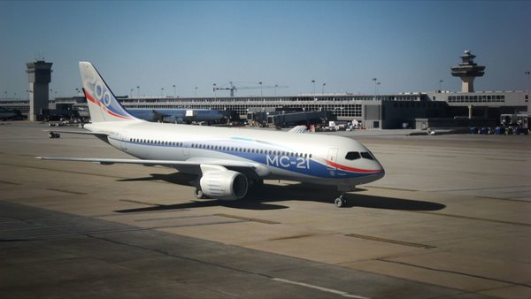 Наш красавец: пассажирский самолёт МС-21 во многом превосходит именитых конкурентов: Boeing и Airbus