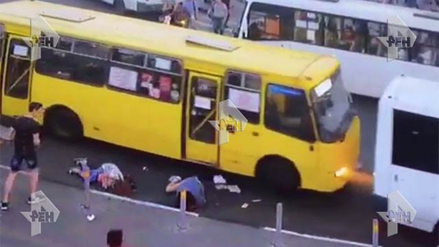 Очевидцы наезда автобуса на людей в Мытищах бросились на помощь пострадавшим