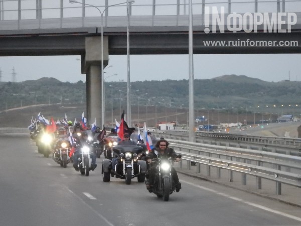Эксклюзивные кадры запуска автомобильного движения на Крымском мосту