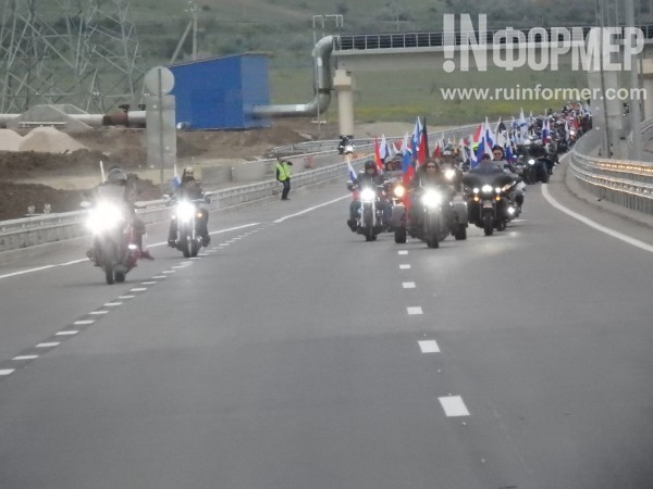Эксклюзивные кадры запуска автомобильного движения на Крымском мосту