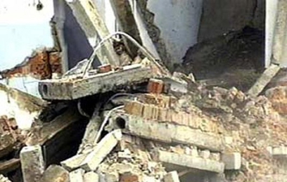 В Индии при обрушении жилого дома погибли 13 человек