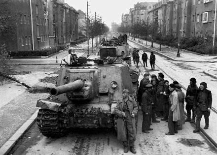 Трижды главный и трижды герой Трижды главный и трижды герой