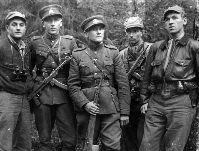 Великая чистка: борьба с литовскими "лесными братьями" Великая чистка: борьба с литовскими "лесными братьями"