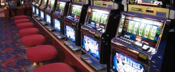 Жительница Узловой отправится под суд за незаконную организацию азартных игр