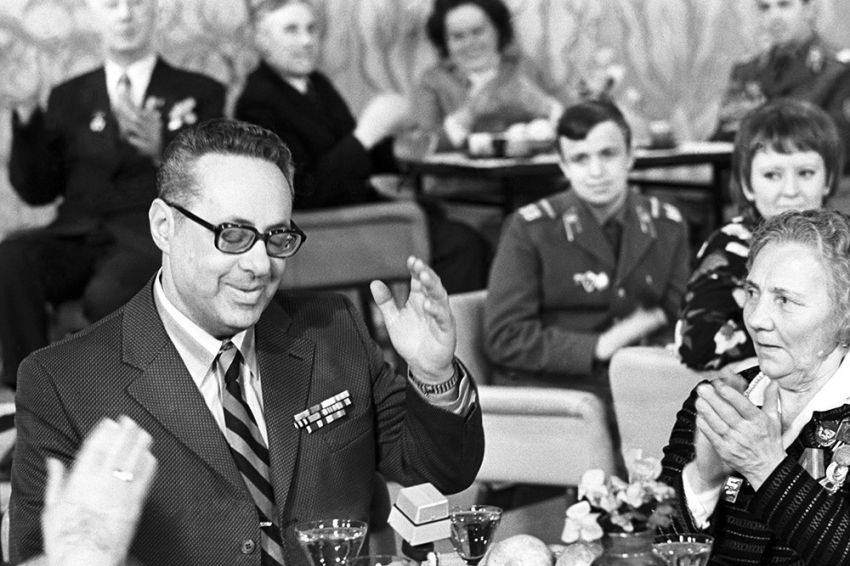 100 ��� �� ��� �������� ���� �������� 100 ���, �������