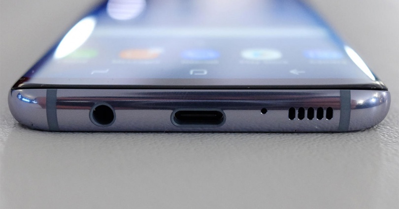Samsung тоже откажется от Mini-Jack Samsung тоже откажется от Mini-Jack