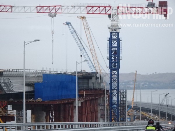 Эксклюзивные кадры запуска автомобильного движения на Крымском мосту