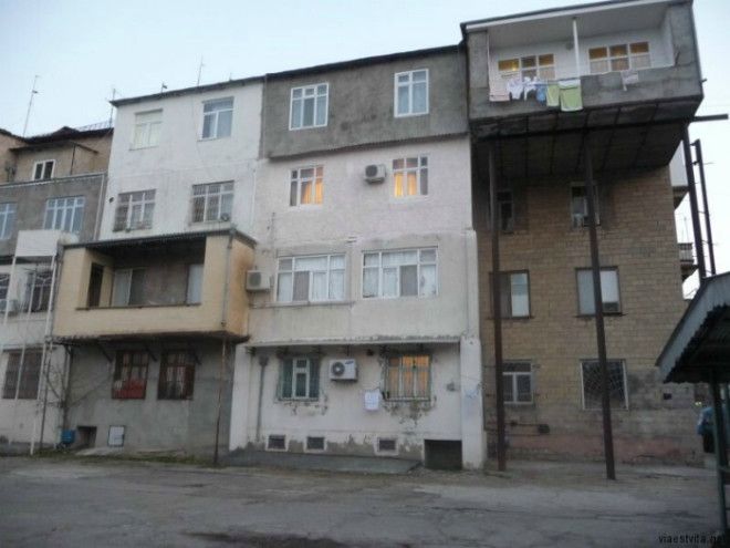 Немного расширили лоджию. Немного расширили лоджию