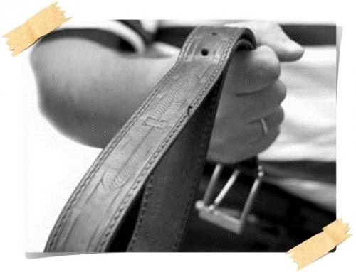 В Лос- Анжелесе муж не имеет права бить жену ремнем шире двух дюймов, не получив от нее предварительного согласия.