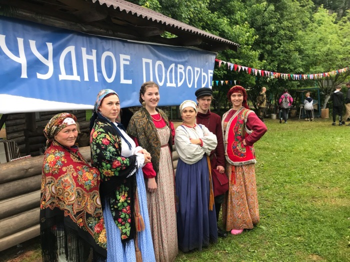 Здесь возрождаются русские традиции и обряды. / Фото: www.vk.com/zasosye Здесь возрождаются русские традиции и обряды. / Фото: www.vk.com/zasosye