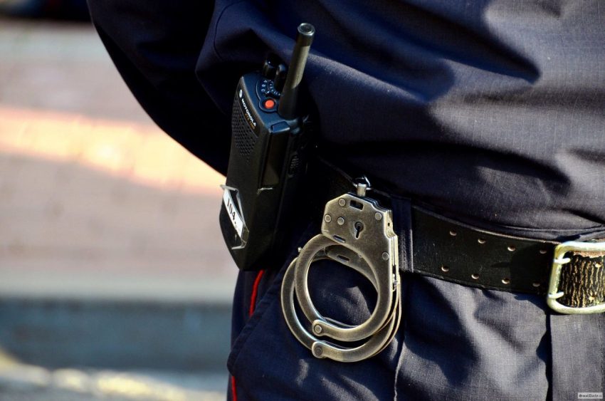 Полицейские Северного округа задержали подозреваемого в попытке сбыта наркотических средств