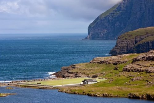 12 Необычно расположенных спортивных сооружений (37 фото)