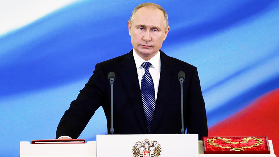 гимн россии владимир путин вступил должность президента рф гимн россии владимир путин вступил должность президента рф