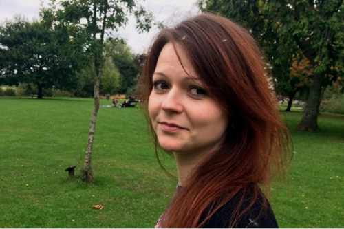 Родственница Скрипалей рассказала о давлении на семью Родственница Скрипалей рассказала о давлении на семью
