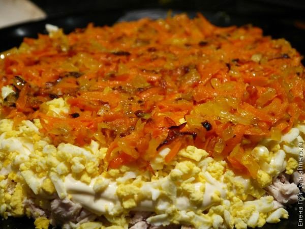 Салат слоеный с курицей