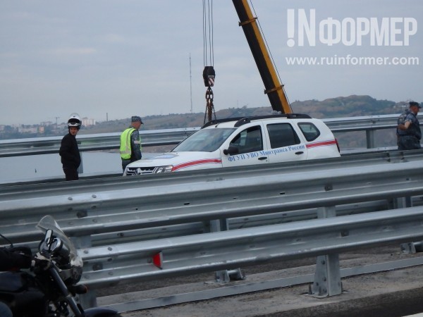 Эксклюзивные кадры запуска автомобильного движения на Крымском мосту