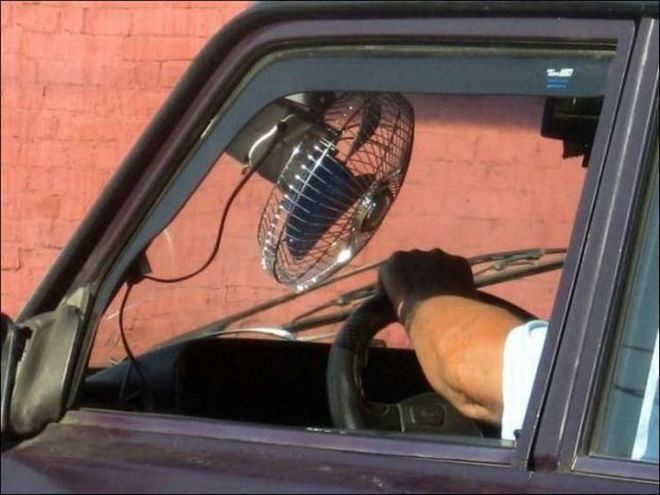 Забавные автомобили () Забавные автомобили