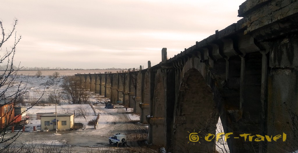Мокринский железнодорожный мост Мокринский железнодорожный мост