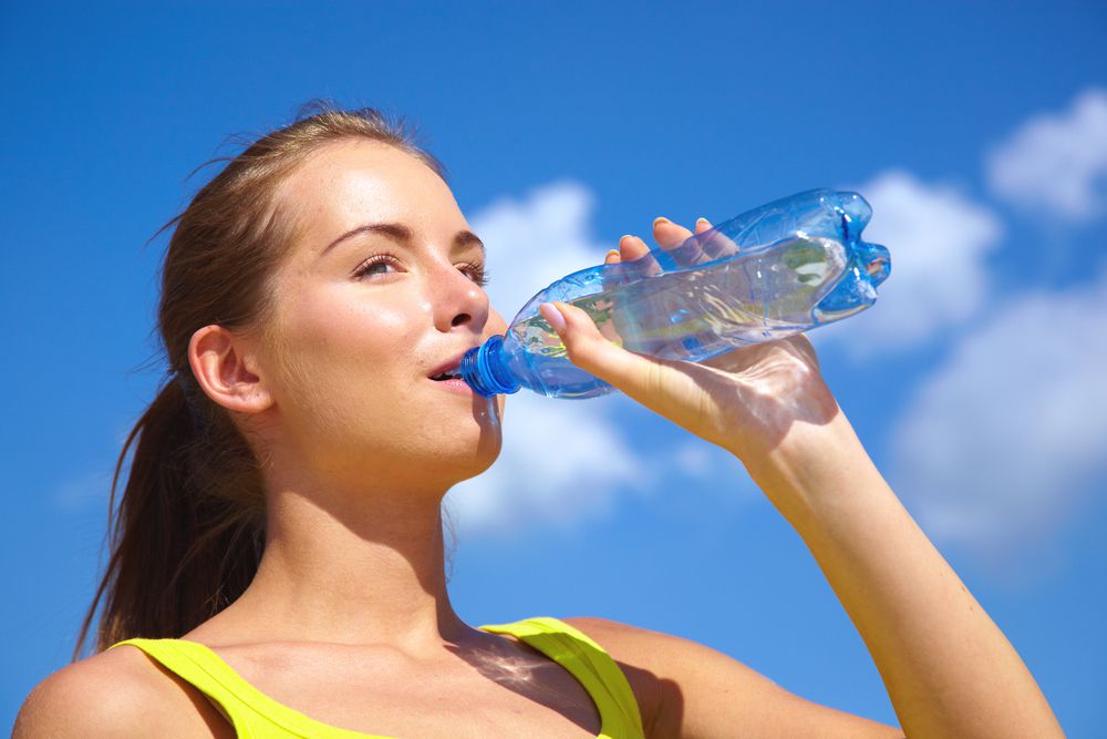 Недостаток воды — причина ожирения