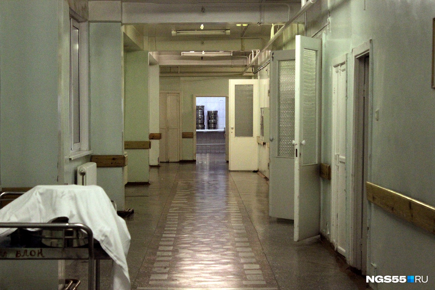 Старый больничный коридор