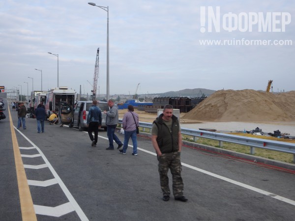 Эксклюзивные кадры запуска автомобильного движения на Крымском мосту