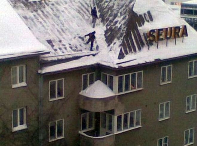 Внушительная снежная горка. Внушительная снежная горка