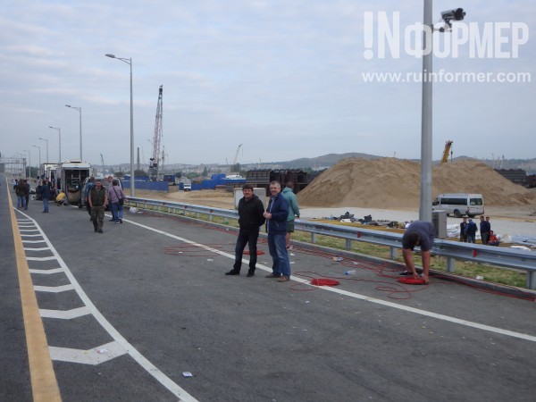 Эксклюзивные кадры запуска автомобильного движения на Крымском мосту