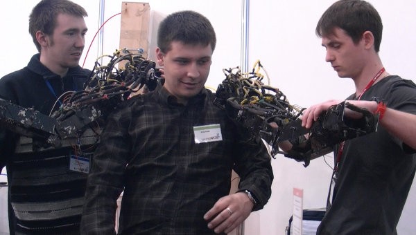 Первый российский экзоскелет испытают на инвалидах-добровольцах Первый российский экзоскелет испытают на инвалидах-добровольцах
