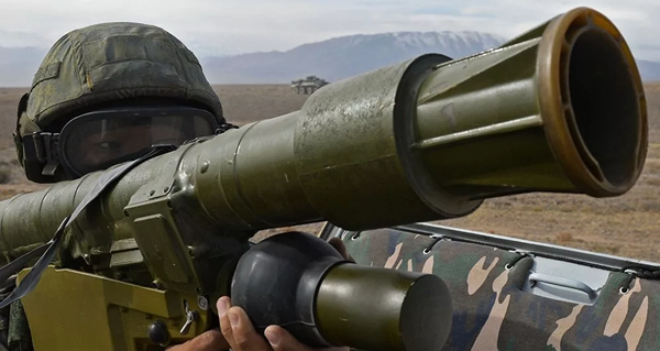Украинских военных уличили в продаже вооружения военным ДНР Украинских военных уличили в продаже вооружения военным ДНР