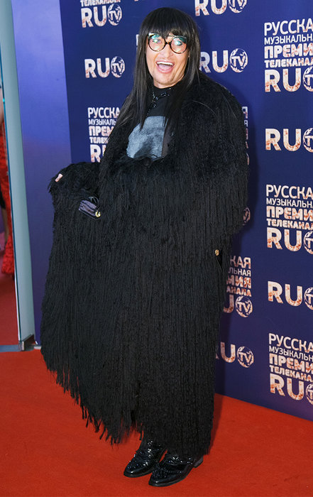 Премия RU.TV: самые странные образы звезд церемонии за все годы Премия RU.TV: самые странные образы звезд церемонии за все годы