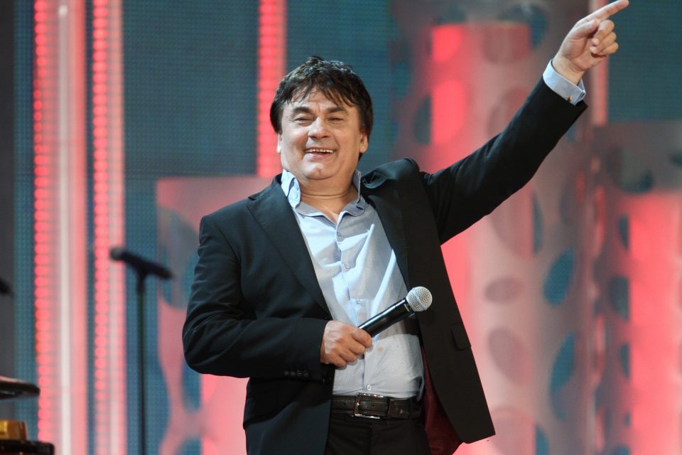 Александр Серов выиграл в скандальных разбирательствах с внебрачной дочерью Александр Серов выиграл в скандальных разбирательствах с внебрачной дочерью