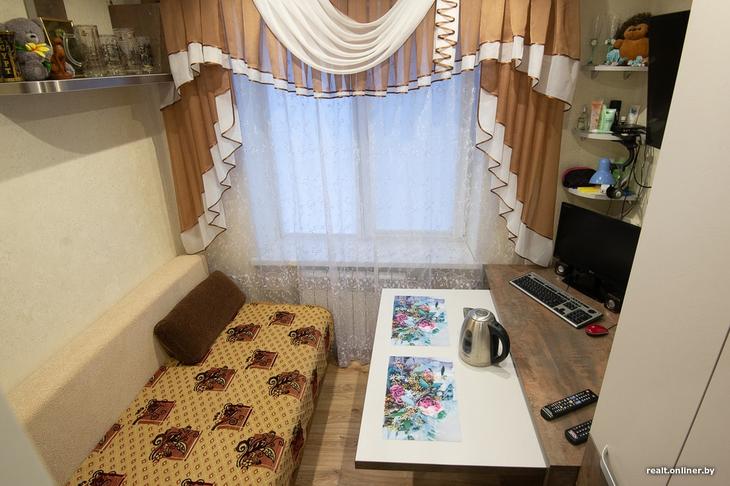 Парень из глубинки купил 11-метровую комнату в коммуналке и сделал из нее квартиру-студию Парень из глубинки купил 11-метровую комнату в коммуналке и сделал из нее квартиру-студию
