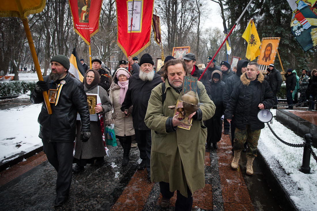 Крестный ход против Евросодома. Каким его увидел известный блогер Рустем Адагамов Крестный ход против Евросодома. Каким его увидел известный блогер Рустем Адагамов