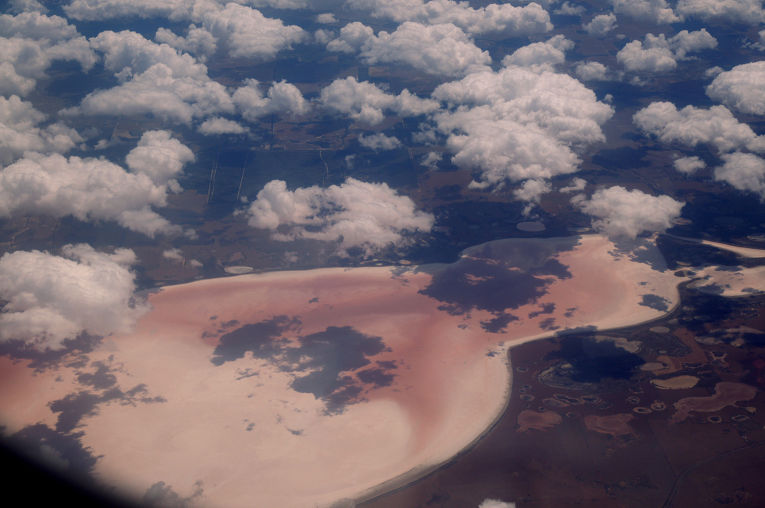 Хиллер - озеро на юго-западе Австралии