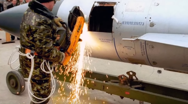 Как на самом деле "гордость украинского флота" проходила Керченский пролив Как на самом деле "гордость украинского флота" проходила Керченский пролив