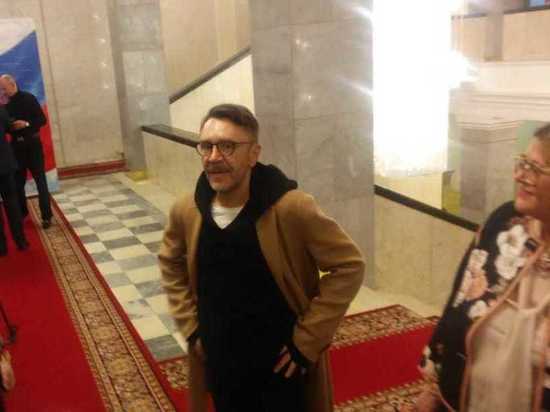 Шнур на слушаниях в Госдуме предложил разогнать Минкульт Шнур на слушаниях в Госдуме предложил разогнать Минкульт