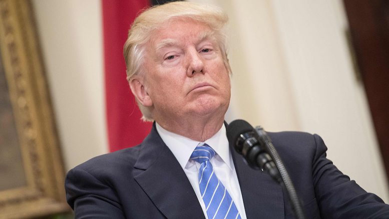 Американские спецслужбы проводят тайные операции против Трампа Американские спецслужбы проводят тайные операции против Трампа