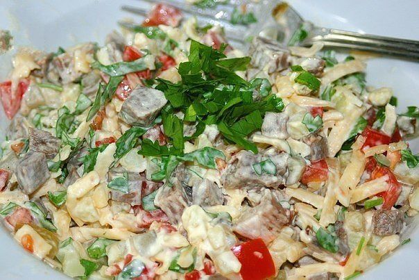 Салаты рецепты с простые и вкусные из мяса птицы Салаты рецепты с простые и вкусные из мяса птицы